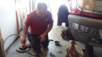 Technician Working | Gallery | Joe's Automotive Repair